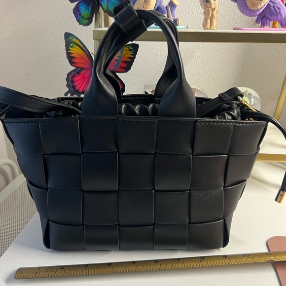 Rachel Zoe Black Woven Tote Bag - Picture 3 of 6